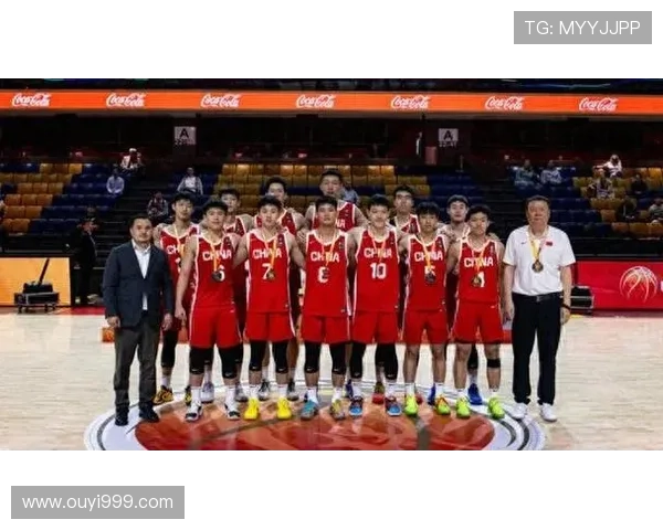 中国男篮迎战澳大利亚全力冲击世界杯八强目标全员备战状态火热 中国男篮迎战澳大利亚全力冲击世界杯八强目标全员备战状态火热