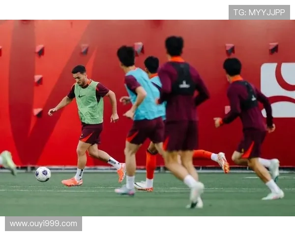 中国足球迎来新任主帅，目标直指世界杯预选赛突破重围