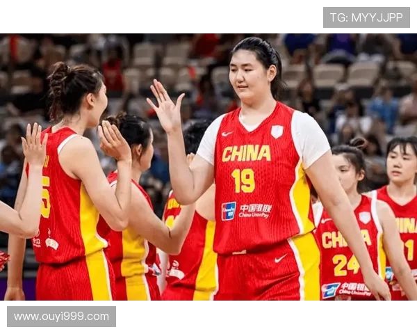 中国篮球队备战世界杯热身赛 全新阵容引发球迷关注与期待 中国篮球队备战世界杯热身赛 全新阵容引发球迷关注与期待