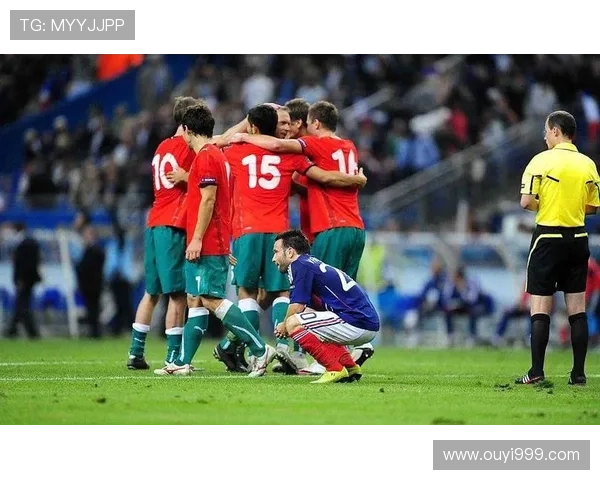 博尔顿足球俱乐部历史发展与辉煌成就的深度剖析 博尔顿足球俱乐部历史发展与辉煌成就的深度剖析